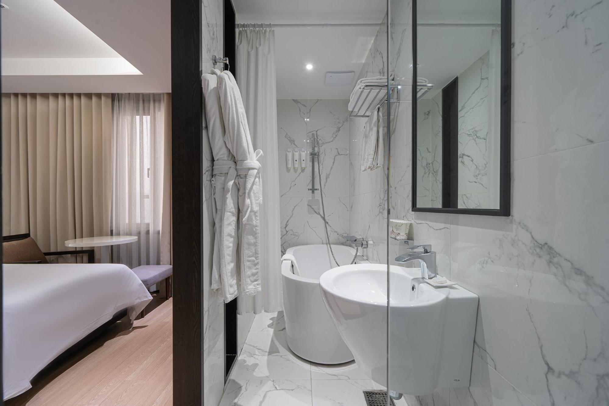Ramada By Wyndham Yongin Hotel Ngoại thất bức ảnh