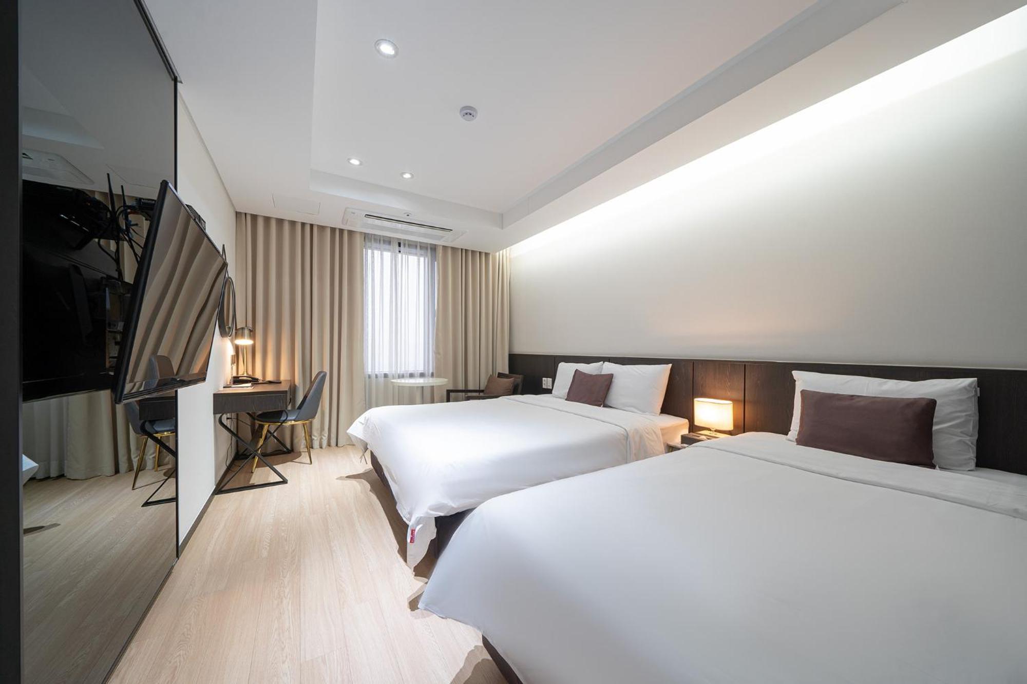Ramada By Wyndham Yongin Hotel Ngoại thất bức ảnh