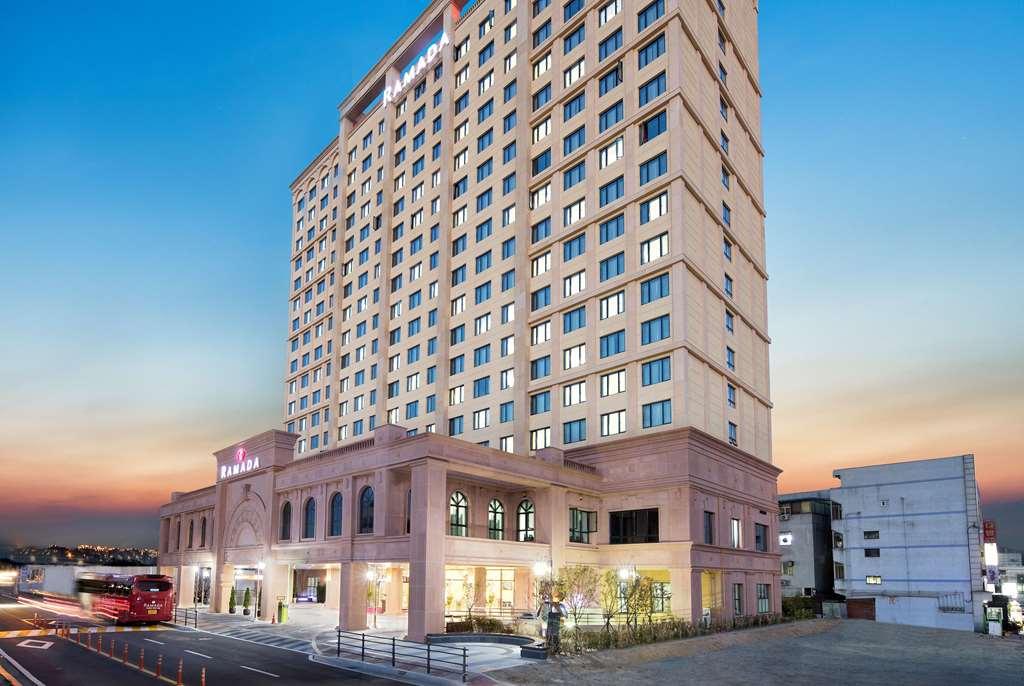 Ramada By Wyndham Yongin Hotel Ngoại thất bức ảnh